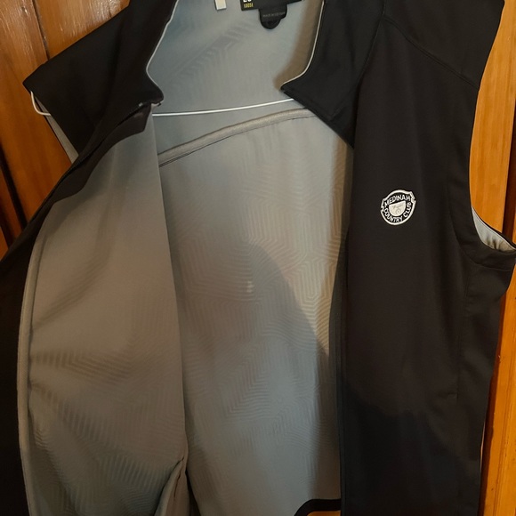 Under Armour water resistant winter cold gear golf vest - Medina logo - Large - Picture 4 of 4